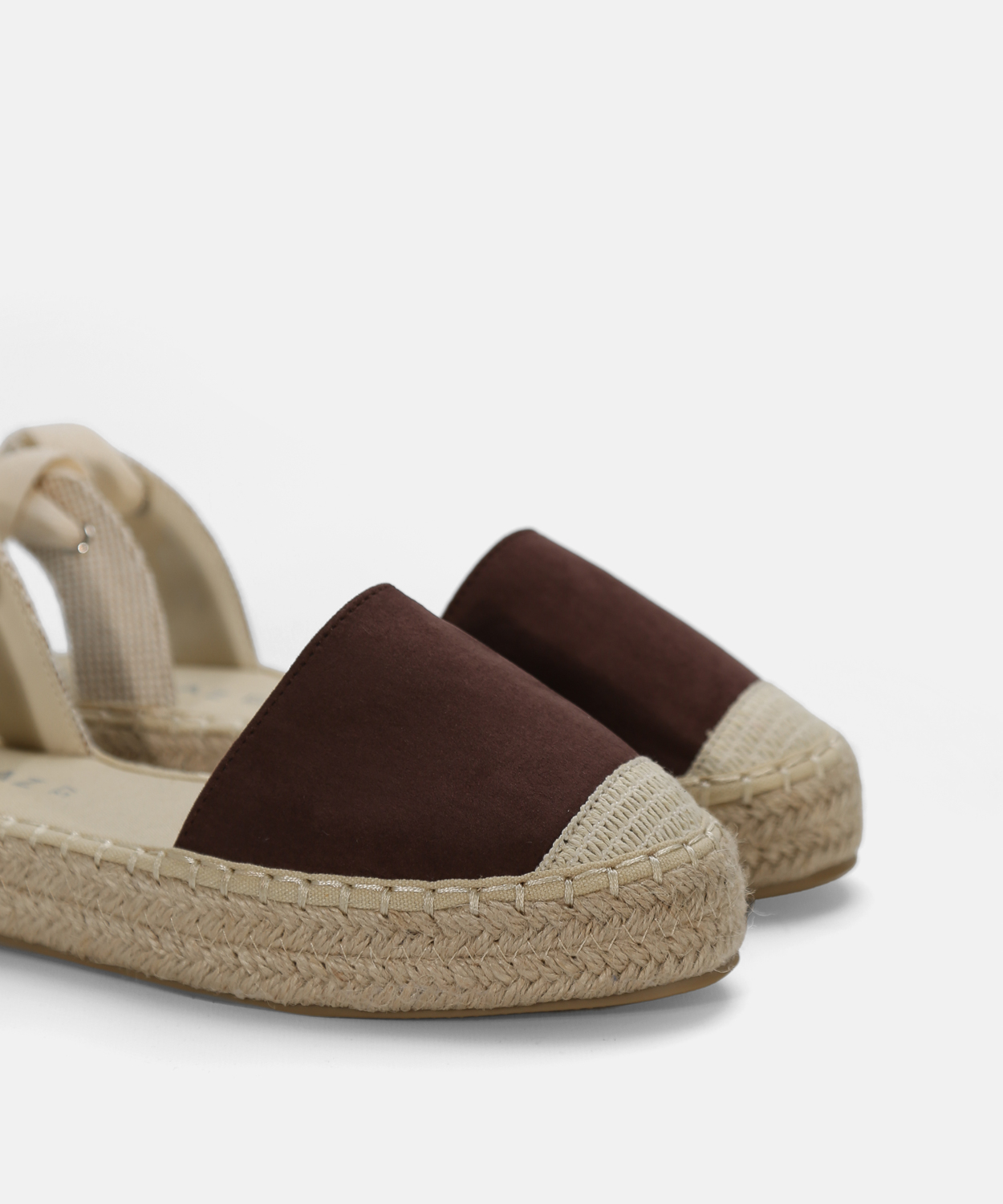 Alpercatas rasas com amarra&ccedil;&atilde;o image number null